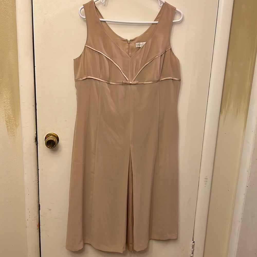 Casual Corner Women’s Dress Tan Size 14 NWT